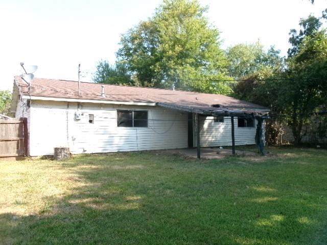 3216 Thunderbird Lane