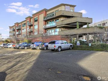 3217 Eastlake Ave E, Unit 302, Seattle, WA 98102 | MLS #2499