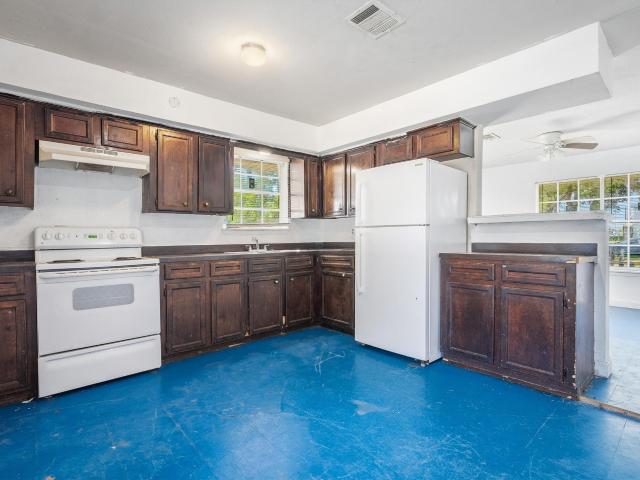 3218 5th Street