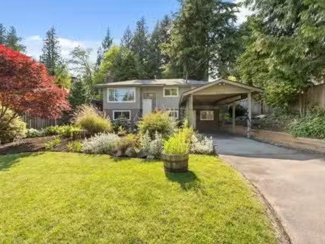 3219 Royal Avenue, North Vancouver, BC, V7K 1Y7 house for sa.