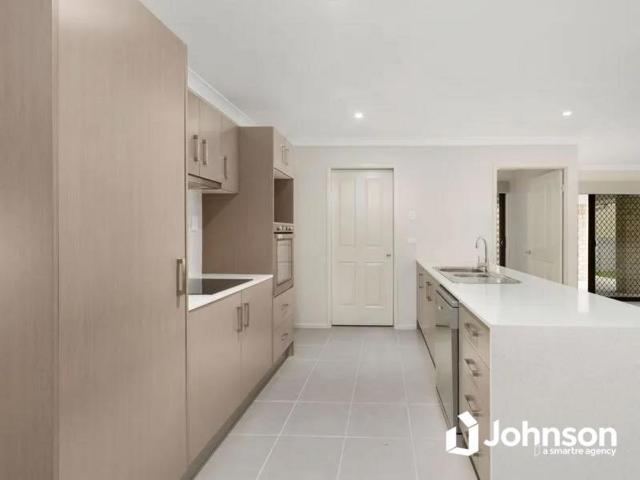 32/10 Federation Street Wynnum