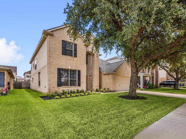 3210 Legends Creek Drive
