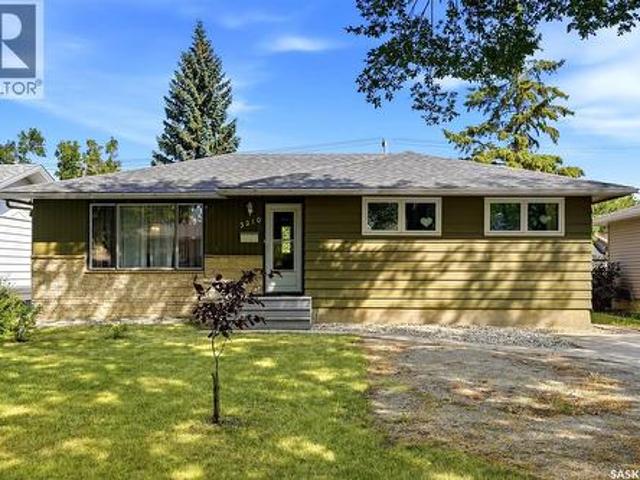 3210 Parliament Avenue, Regina, SK, S4S 2L8 house for sale | Listing ID SK046496 | Royal LePage