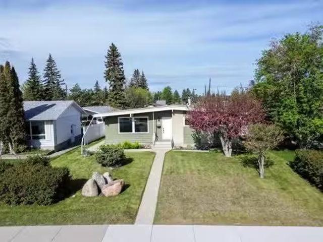 3210 43 Avenue, Red Deer, AB, T4N 3A9 house for sale Listin.