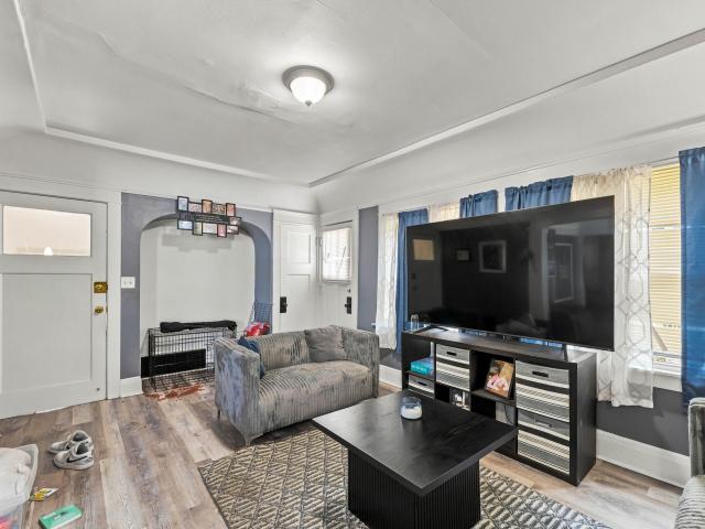 3211 N Buffum St, Unit 3213