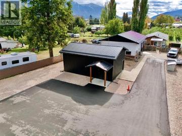3211 Highway 3, Erickson, BC, V0B 1G1 house for sale | Listing ID 10366 | Royal LePage