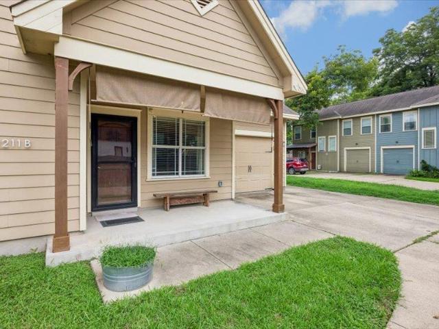 3211 Holton St # 3211B