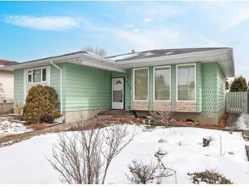Kameyosek, Edmonton, Alberta - Garden, Office room