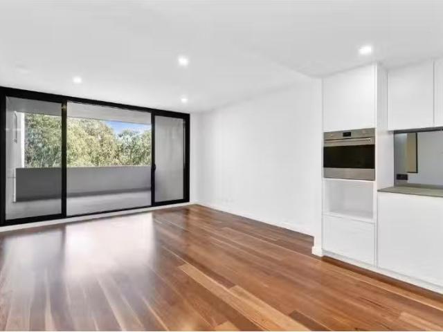 321/2 Anzac Park, Campbell Apartment for rent Listed by Jenna.