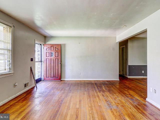 3212 Lassie Avenue