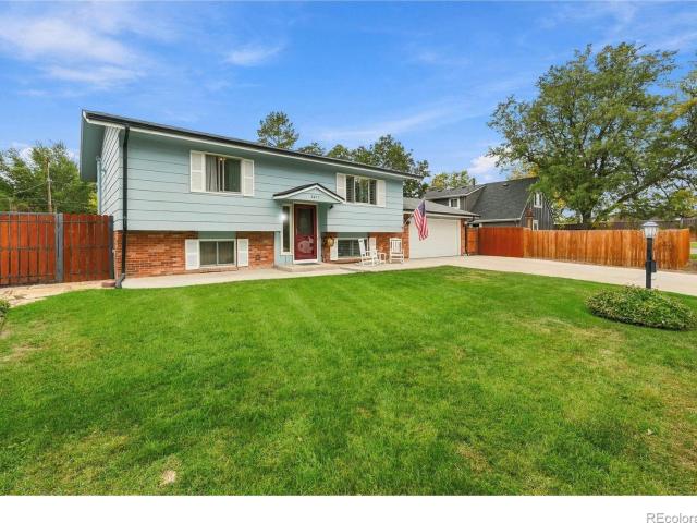 3213 N Custer Avenue
