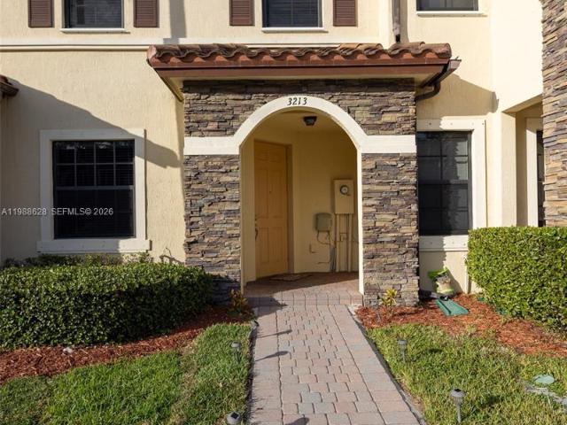 3213 SE 6th St, Homestead, FL 33033 | MLS #A11988