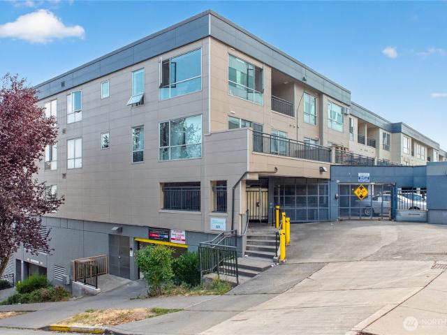 321 10th Avenue S # 710