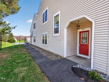 321 Diamond Rock Circle