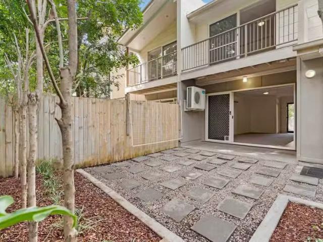3/21 Elliott Street, KANGAROO POINT, QLD 4169 Unit for Rent