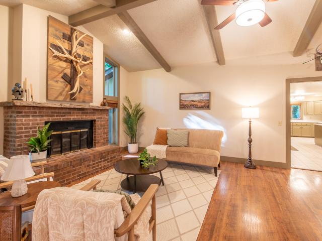 321 Kettle Ct