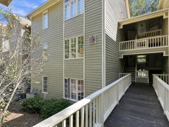 321 J Glen Echo Lane