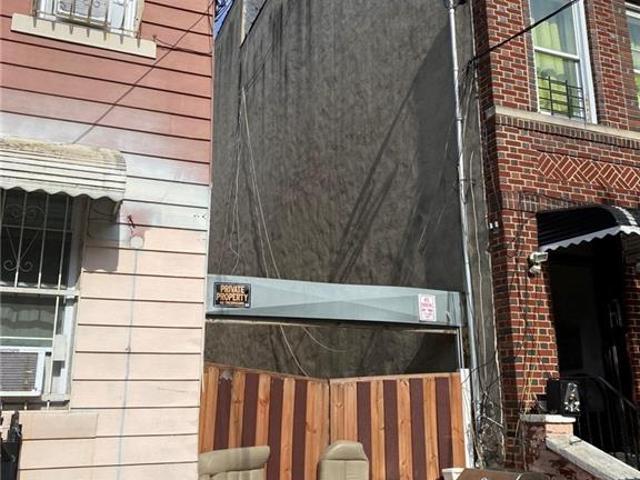 321 Milford Street