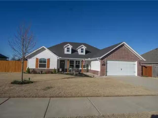 321 N OTOE ST, FARMINGTON, AR 72730