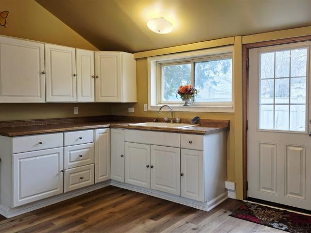 321 S 4th Street