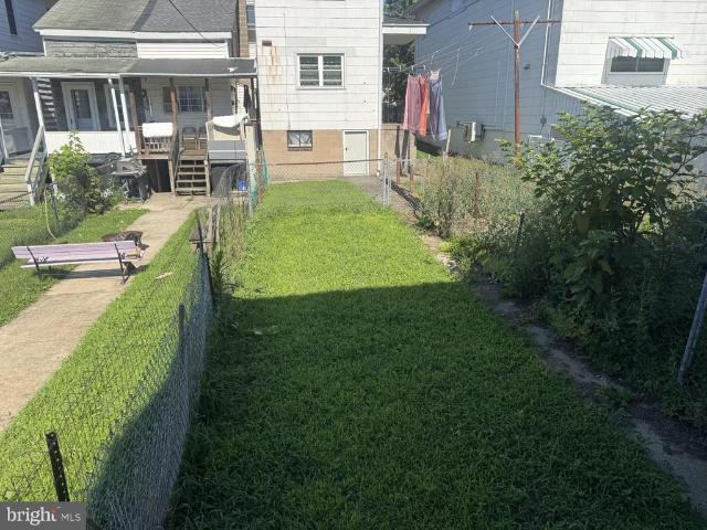 321 S Grape Street