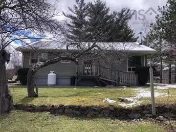 House for sale in Lunenburg - Garden, Fireplace