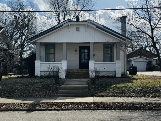 321 Walnut St