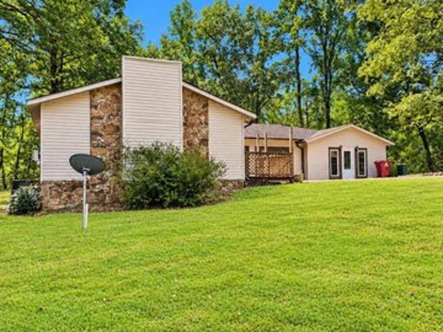 321 Willow St, Hamilton, AL 35570