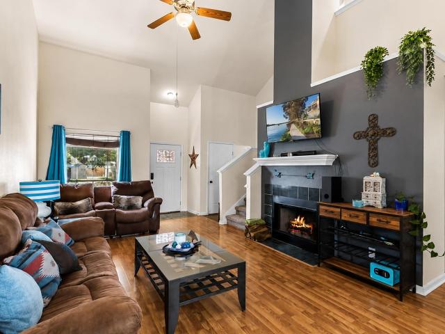 321 Zebra Dr