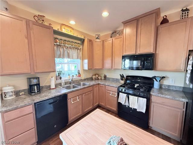 3224 Fallen Brook Lane