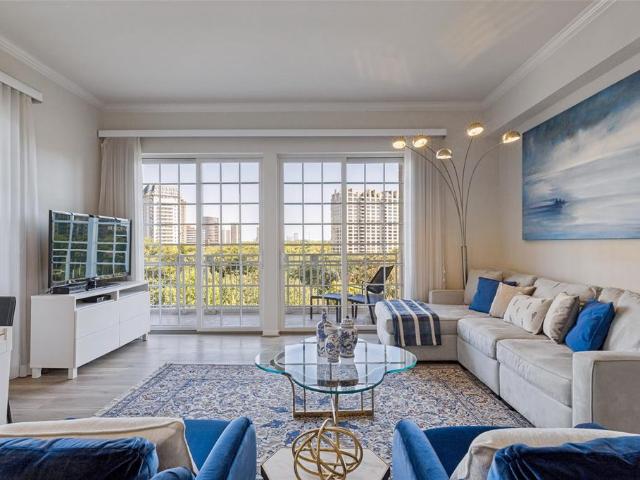 3225 Turtle Creek Boulevard # 548
