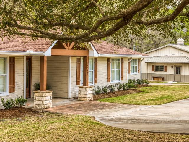 3226 Blue Bell Ln, Brenham, TX 77833 | MLS #28894