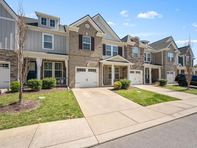 3226 Brookberry Ln