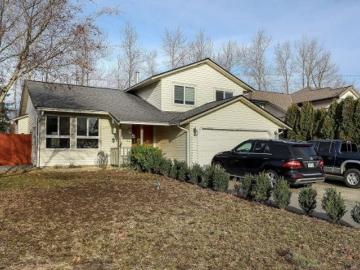 North Clearbrook, Clayburn - Patio, Garden