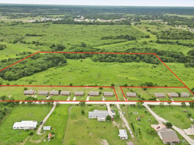 3227 County Road 2004