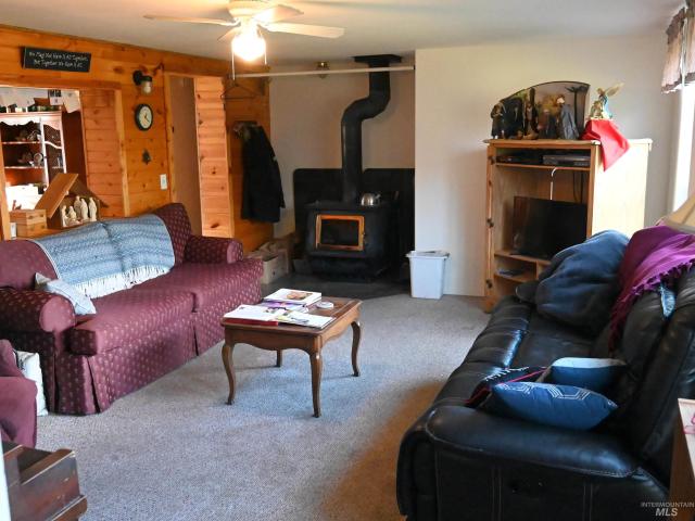 32288 Amos Bench Rd