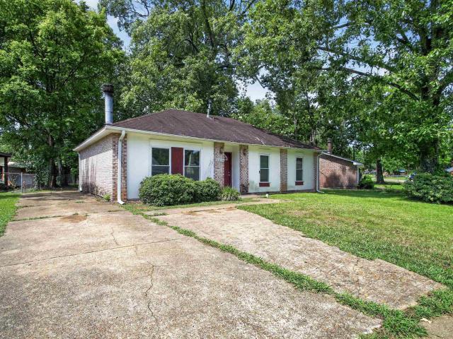 3228 Capwood Curve