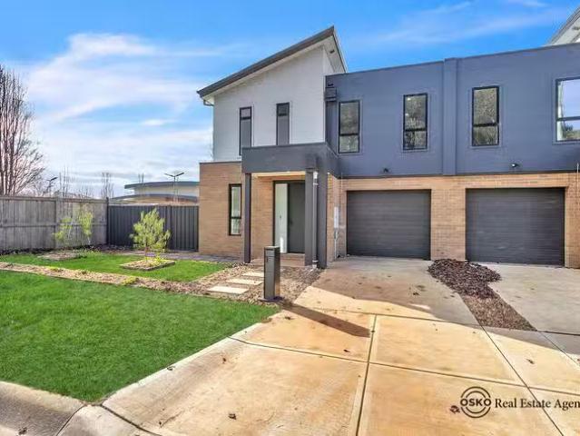 3/228 230 Duncans Road, Werribee, VIC 3030