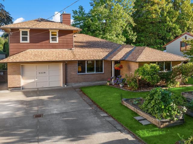3229 NE 87th Street