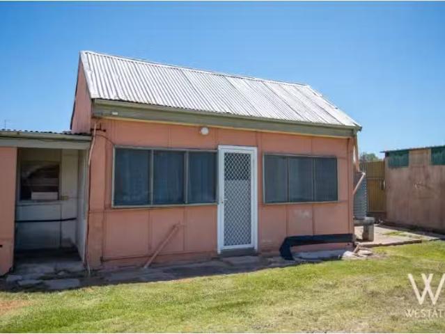 3/229 George Street, Bathurst Apartment for rent Listed by Le.