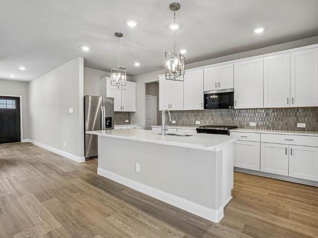 3229 Scorpion Lane