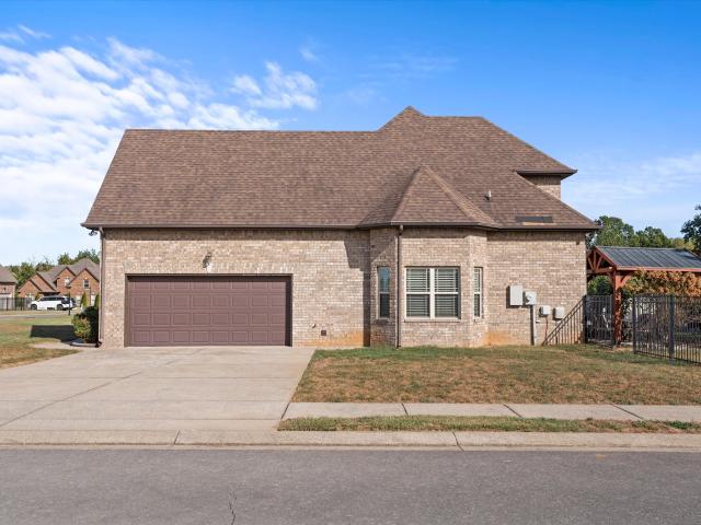 3229 Shady Forest Dr