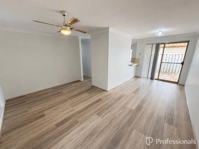 32/208 Burslem DriveMaddington WA 6109, Australia