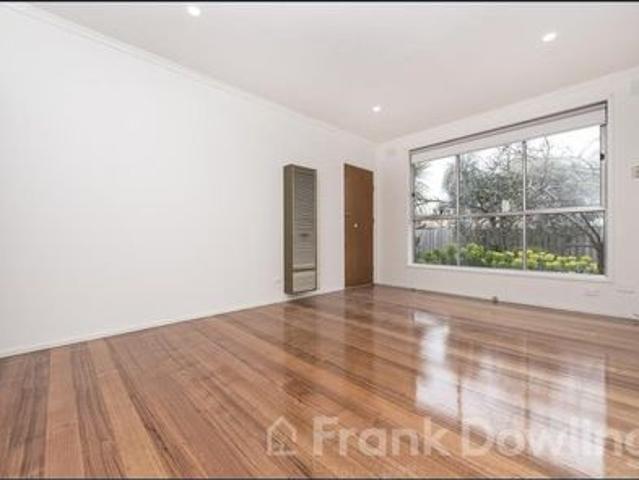 3/220 Boundary Road, Pascoe Vale