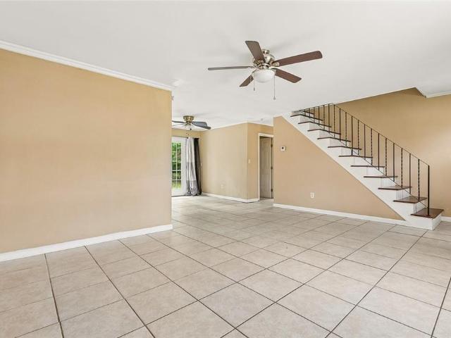 3220 Plymouth Place