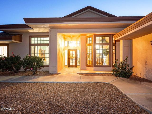 3220 Sundown Rd, Las Cruces, NM