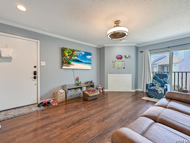 3220 69Th St, Unit APT J6