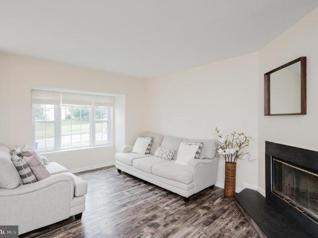 3221 Arbor Hill Court