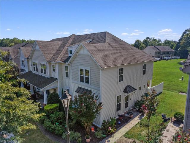 3221 Kenton CT