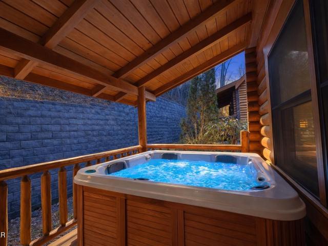 3221 Smoky Ridge Way